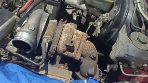 Прикипевшая резьба и микроша 3000, как легко открутить.