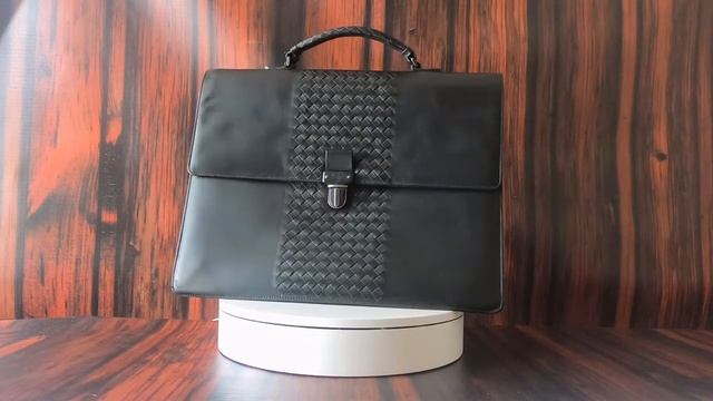 Bottega Veneta Intrecciato Business Bag смотреть онлайн