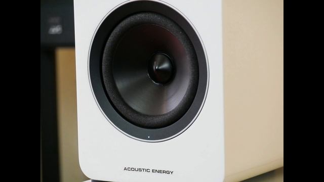 Ecoute des enceintes Acoustic Energy AE1 Actives vs AE500 смотреть онлайн