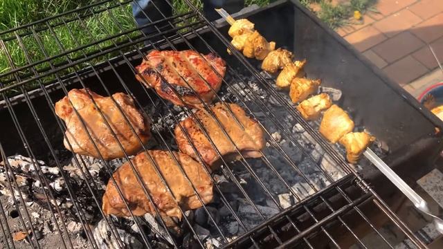 Мир, труд, шашлык))) 1 мая🍖🥒🍅🥩🍗 смотреть онлайн