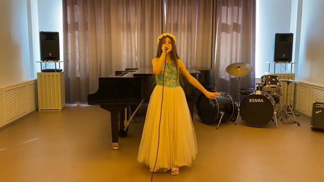 «Летела Гагара» Николина Пудрик смотреть онлайн