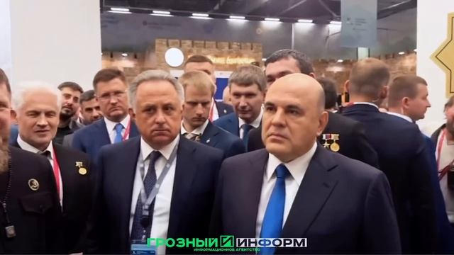 Председатель правительства России приехал в Чечню смотреть онлайн