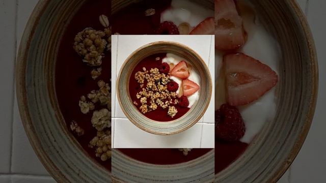 Смузи из смеси ягод и манго 🍓 с йогуртом и ягодами #shorts смотреть онлайн