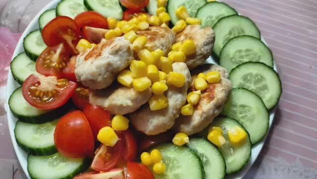 Ужин для худеющих. Правильное питание. смотреть онлайн