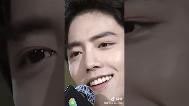 Xiao Zhan: more than just one mole under the lips 肖战 可不止一颗唇下痣 смотреть онлайн