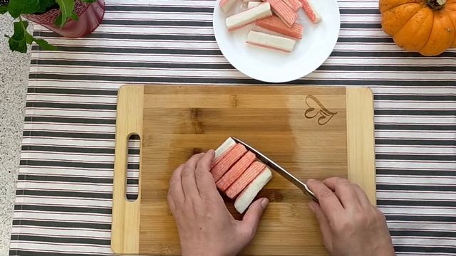 Bardzo kolorowa sałatka. Niesamowite połączenie smaków! смотреть онлайн