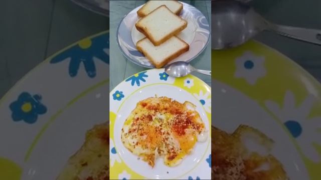 "🍞 American Breakfast Perfection: Double-Fried Egg & Spiced Bread Recipe @cuisinedelinaseerahmad5 смотреть онлайн