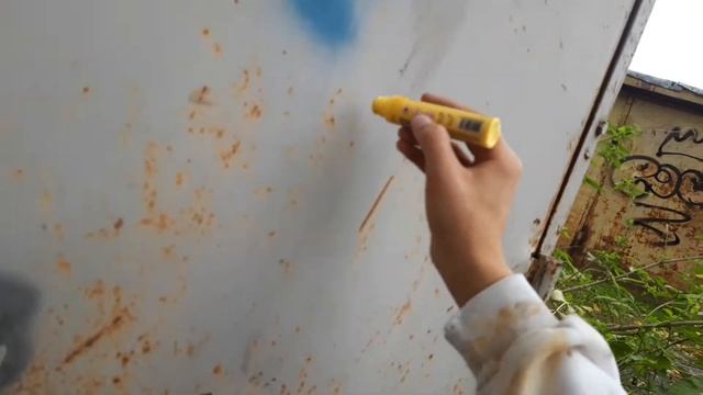 Dope Dripper Yellow Tagging // Bombing // Graffiti