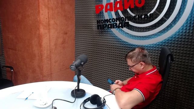 Антимасочники измываются над чиновниками и полицией смотреть онлайн