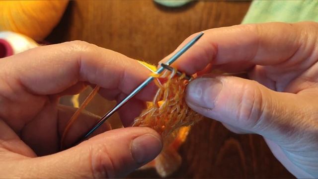 Шкарпетки на двох спицях без зшивання: кілька корисних порад. смотреть онлайн
