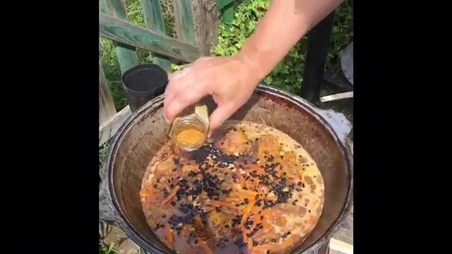 Узбекская кухня- домашний плов на костре смотреть онлайн