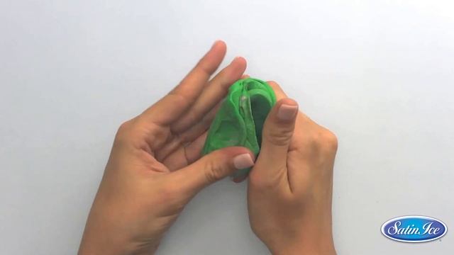 Emerald – A Satin Ice Shimmer Fondant Color Mix смотреть онлайн