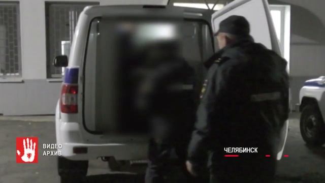 Семь с половиной лет строго режима получили двое мужчин за ограбление пенсионерки смотреть онлайн