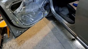 Замена штатных динамиков в Mitsubishi Outlander XL на DL Audio Barracuda 165