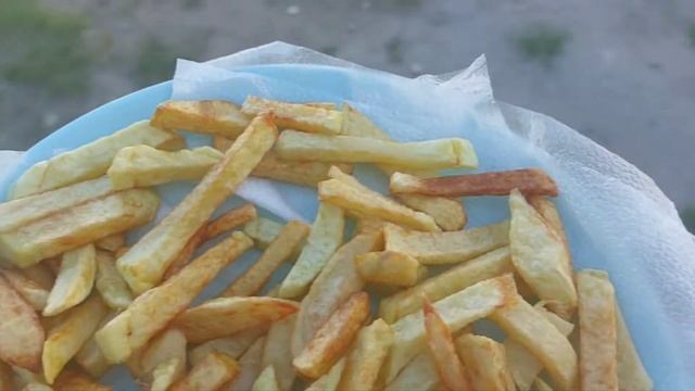 Домашний влог☀️Жара в Тереке/Картошка фри дома😋Дочка помогла с посадкой помидоров🍅,#садиогород# смотреть онлайн