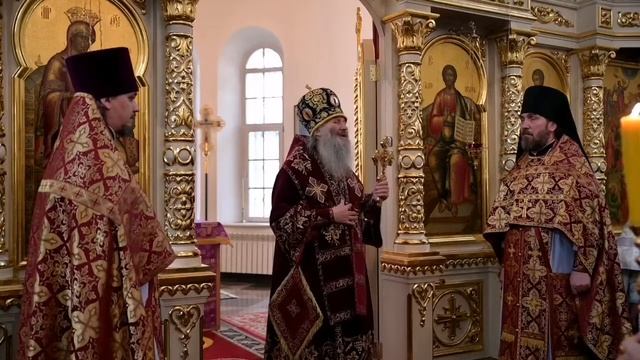 Митрополит Иоанн поздравил секретаря Йошкар-Олинского епархиального управления иеромонаха Серафима смотреть онлайн