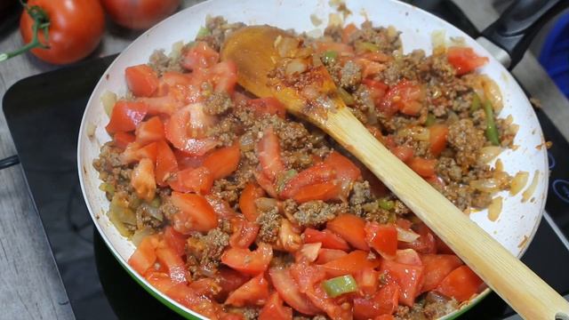 Moussaka Rezept mit Bechamel Soße I Griechischer Auflauf I Besamel sosli musakka tarifi смотреть онлайн