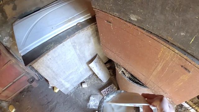 Накормил котеек молоком с сюрпризом (внутри на дне вискас) смотреть онлайн