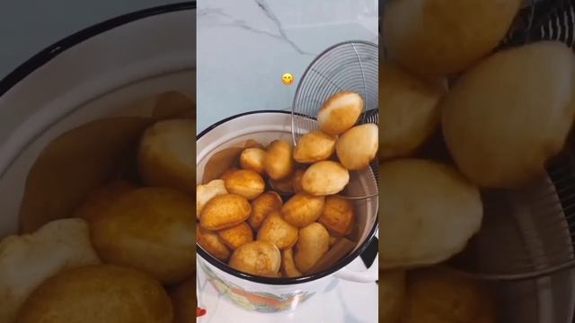 Вкусные баурсаки и салат «Фунчоза». смотреть онлайн