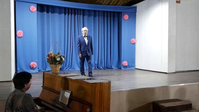 «А у нас во дворе»