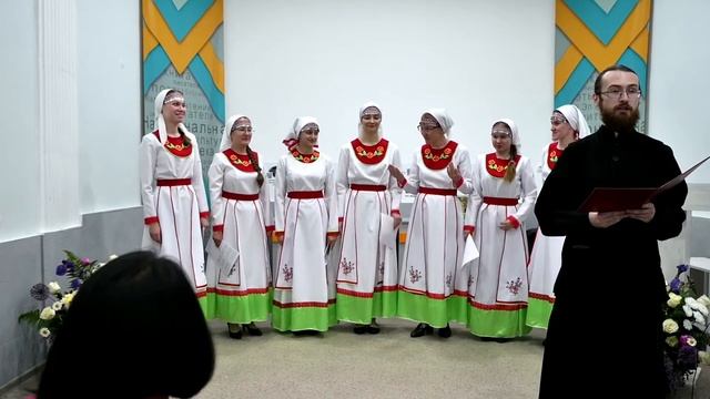 Презентация книги «Илышын куанже Юмо дене ушнымаште веле» («Радость жизни только в Боге») смотреть онлайн