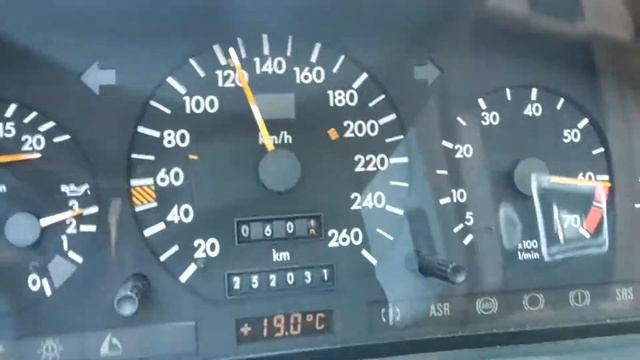 R129 SL600 Beschleunigung aus dem Stand смотреть онлайн