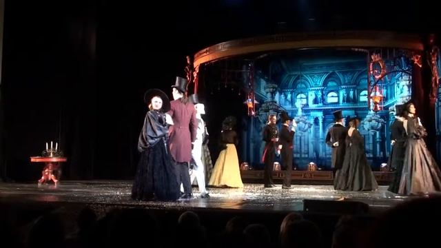 Saint-Petersburg myusik choll E.Onegin смотреть онлайн
