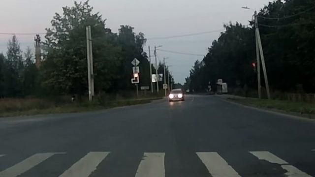 Когда увидел на перекрестке Мицубиси Каризма смотреть онлайн