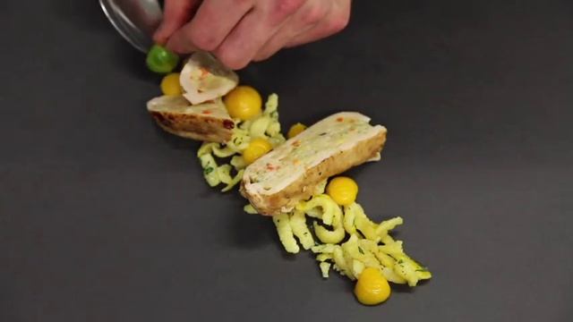 Kreatives Anrichten unserer Poulet Paupiettes смотреть онлайн