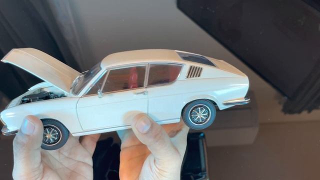 Unboxing Audi Coupé S 1/18 scale modle car смотреть онлайн