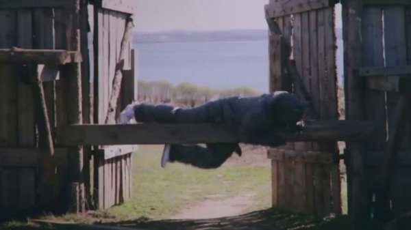 Здесь и сейчас.