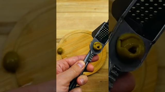 Секретные функции чеснокодавилки из СССР смотреть онлайн