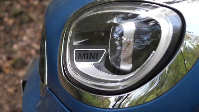 BMW MINI Cooper D COUNTRYMAN / CROSSOVER 8AT(F60) смотреть онлайн