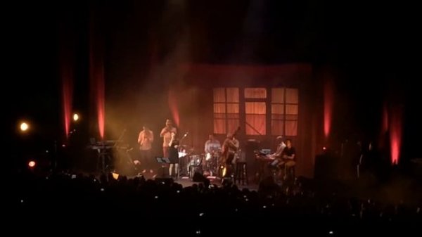 ZAZ - Dans Mon Paris (Luna Park -12 de marzo 2015)
