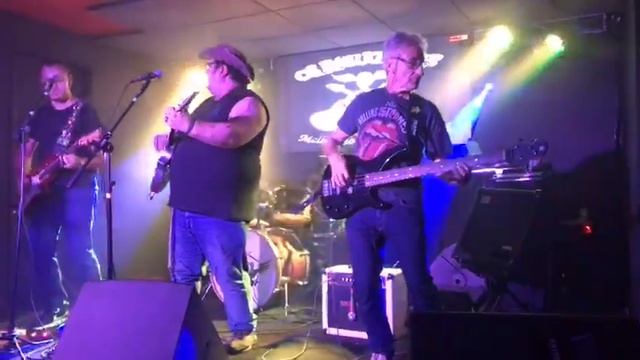 Os Rabugntos Santo Rock Bar(4) смотреть онлайн