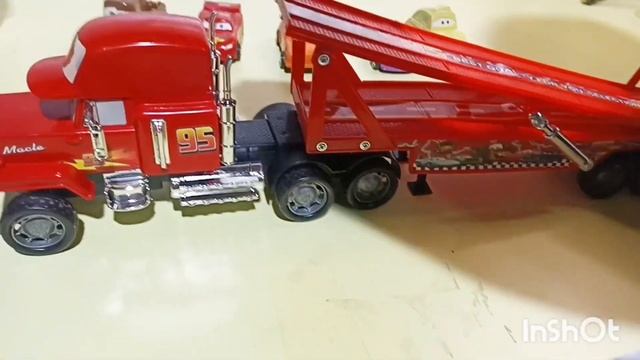 Race Disney Cars Macau Grand Prix McQueen VS Francesco Bernoulli Chick Hicks The King& Friends смотреть онлайн