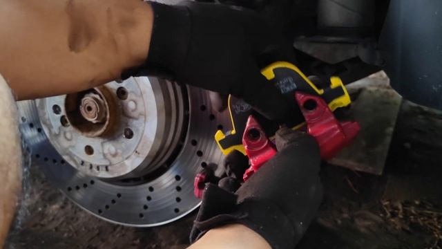 Upgrading your e60 m5 brake pads the easiest way смотреть онлайн