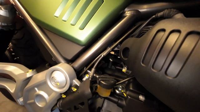 Moto Guzzi V85TT | Visual Review