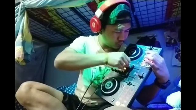 My kind of Guitar ( Pioneer DDJ 200 ) смотреть онлайн
