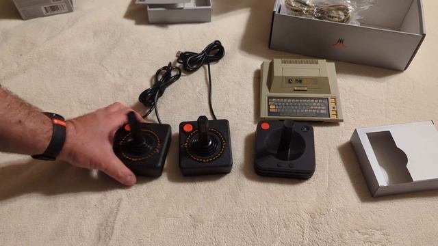 Atari 400 Mini Unboxing and Quick Look смотреть онлайн