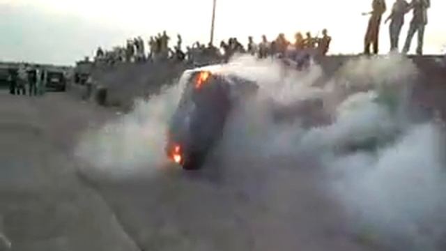 BMW 740 rollover смотреть онлайн