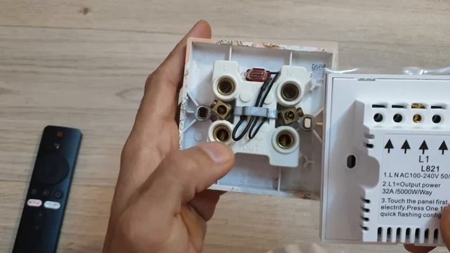 مفتاح ذكي للمكيف smart switch L821 смотреть онлайн