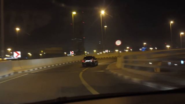 awesome BMW M5 (E59) V8 acceleration - Dubai Marina смотреть онлайн