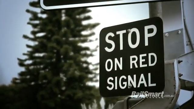 Train Driver's Plea for railway level crossing safety смотреть онлайн