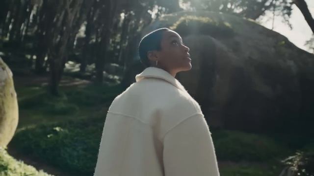 Nowy Peugeot E-3008 смотреть онлайн