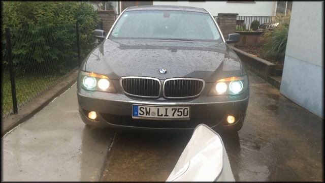BMW 750Li Welcome Light смотреть онлайн