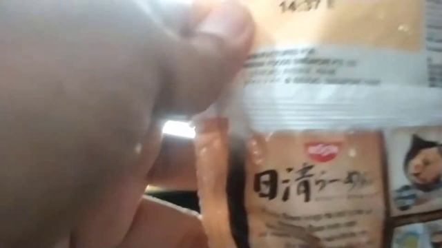 Mie Instan Paling Enak Di Dunia Mengalahkan Indomie 2021 Nissin Ramen Kyushu Black смотреть онлайн