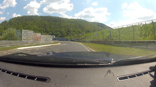 BMW Z4 M-Coupe 28.05.2012 R2 Onboard Nordschleife Touri Pfingstmontag смотреть онлайн