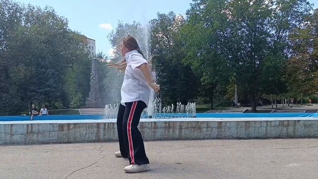 S-class - STRAY KIDS cover and coverdance by Juli Mirvi смотреть онлайн