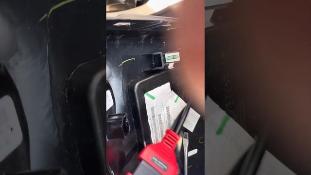 2019 Jeep Compass Latitude smart key programming - 12+8 cable adapter location смотреть онлайн